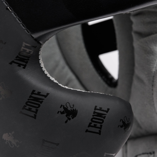 Casco de Boxeo Leone 1947 DNA "Training" Color negro CS445