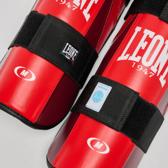 Espinilleras  Leone 1947 "DNA" Color rojo PT189 WAKO