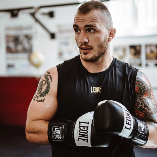 Guantes de Boxeo Leone 1947 "Shock" Color Negro GN047