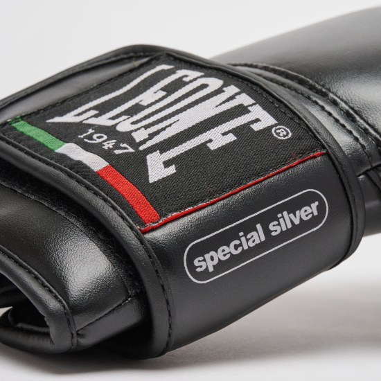 Guantes de Boxeo Leone "Thunder" Color Negro 8 Oz GN383