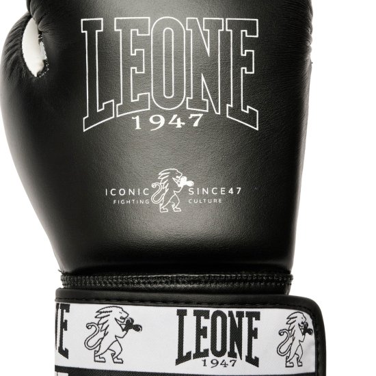 Guantes de Boxeo Leone1947 "Iconic" Color negro GN208 WAKO