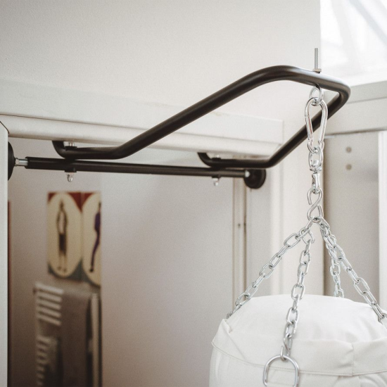 Soporte de sacos de boxeo para puertas Leone 1947 AT701